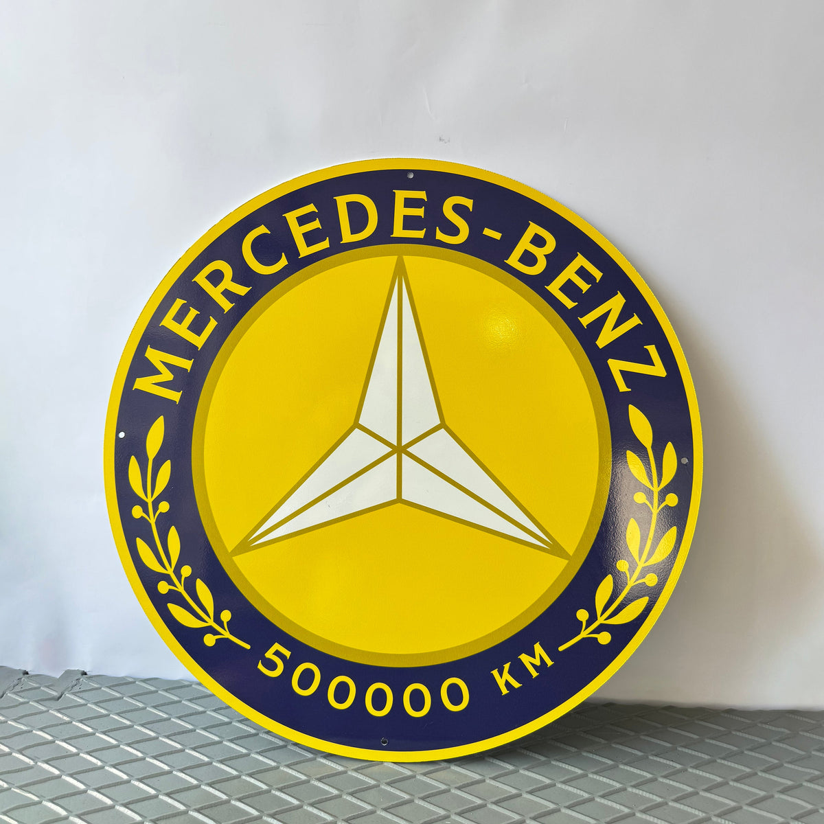 Mercedes Benz Metal Tabela