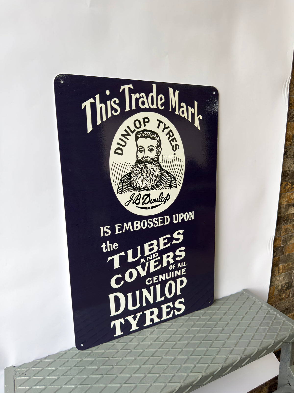 Dunlop Tyres Metal Tabela