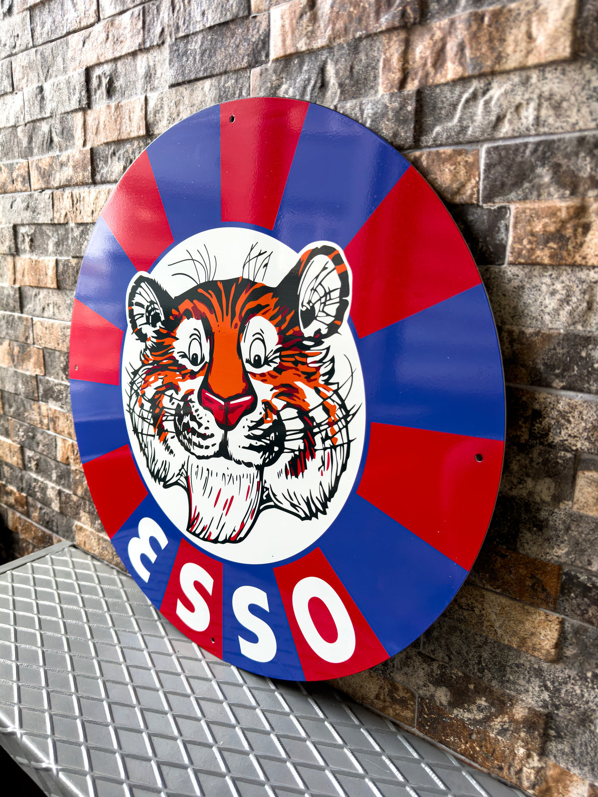 Esso Tiger Motor Oil Metal Tabela
