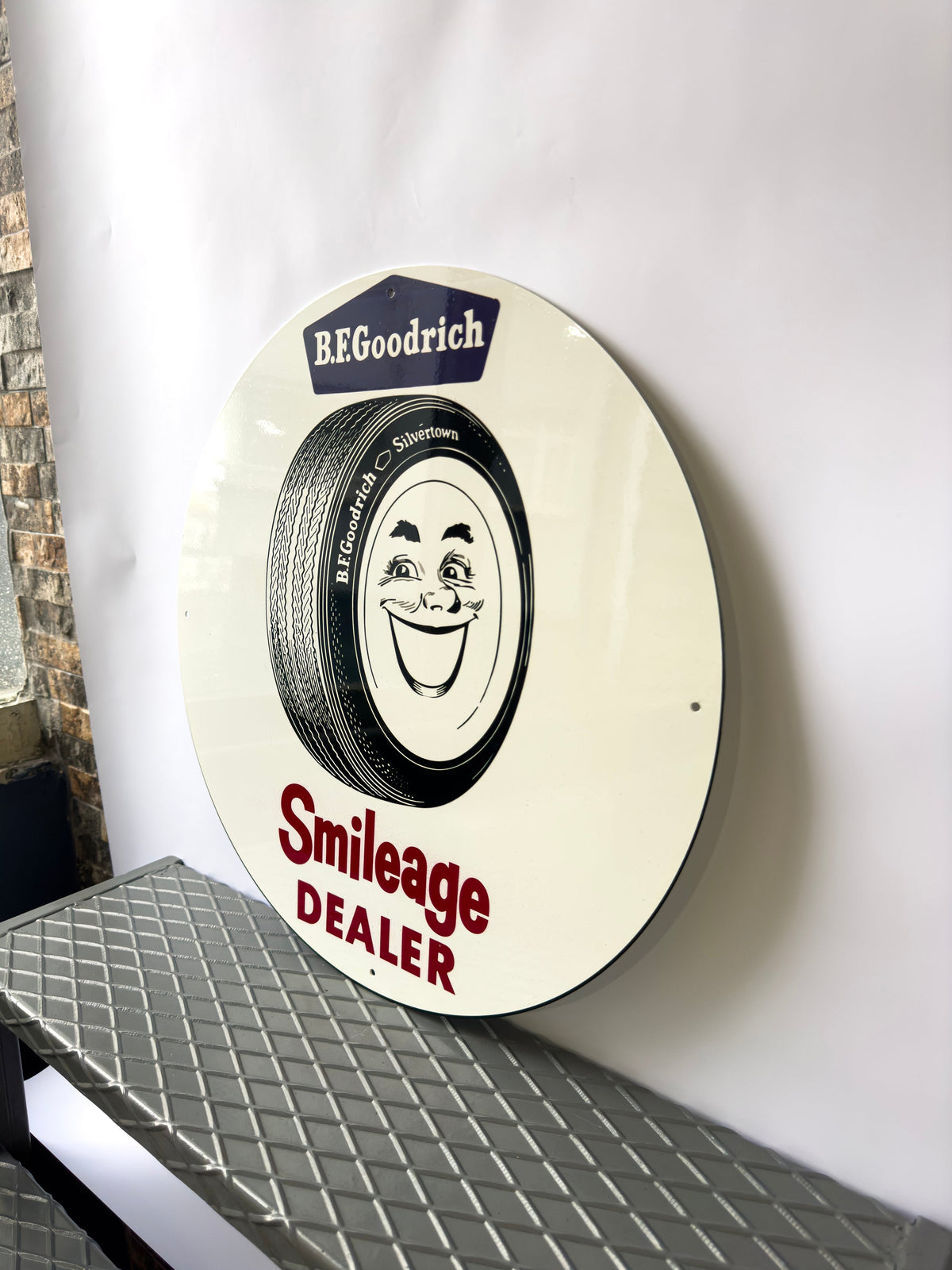 Vintage Goodrich Tyre - Garage & Tyre Service Metal Tabela