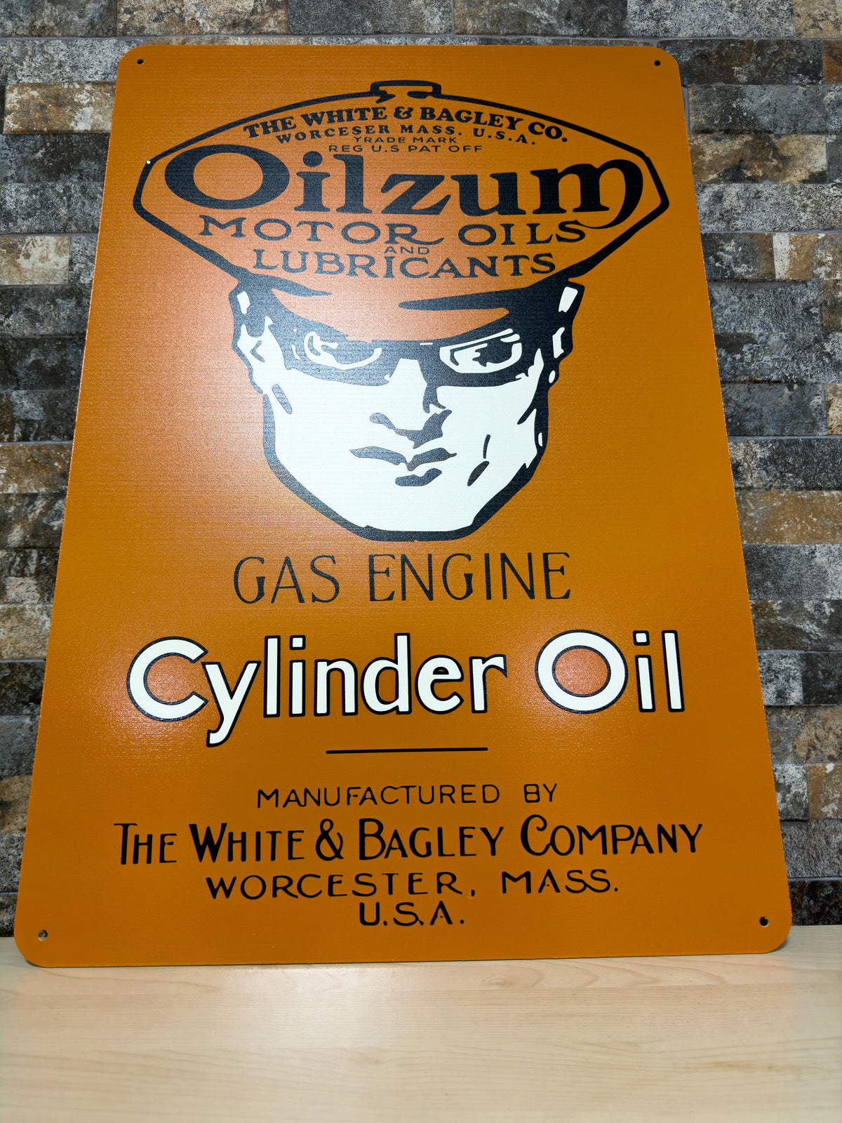 Oilzum Cylinder Oil - Vintage Garage & Man Cave Metal Tabela