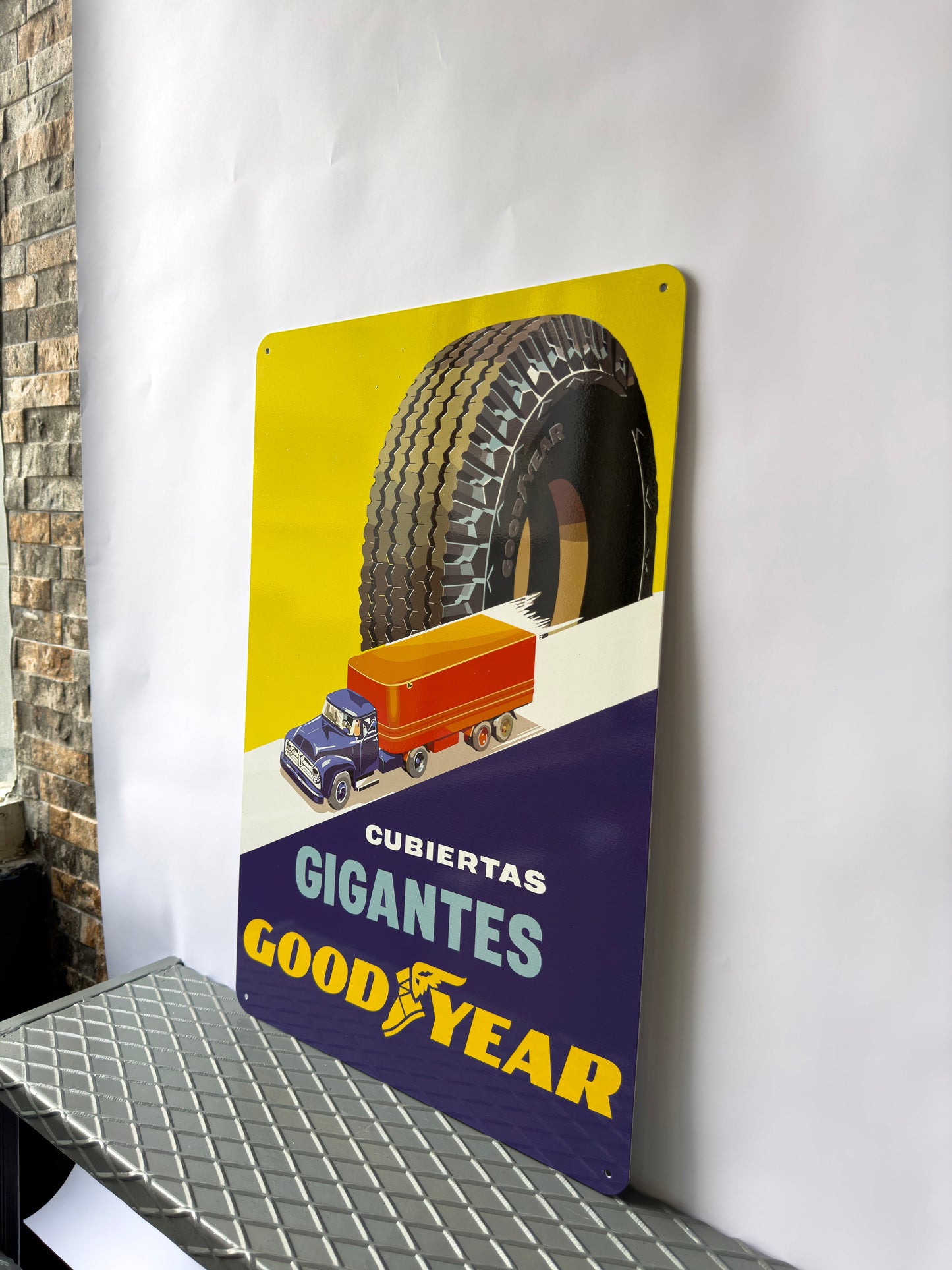 Good Year Tyres Metal Tabela