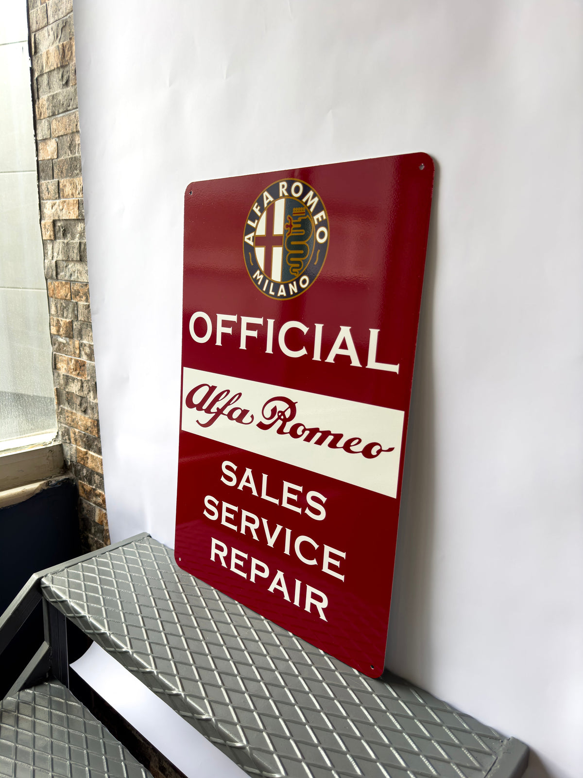 Alfa Romeo Sales - Service - Repair Metal Tabela