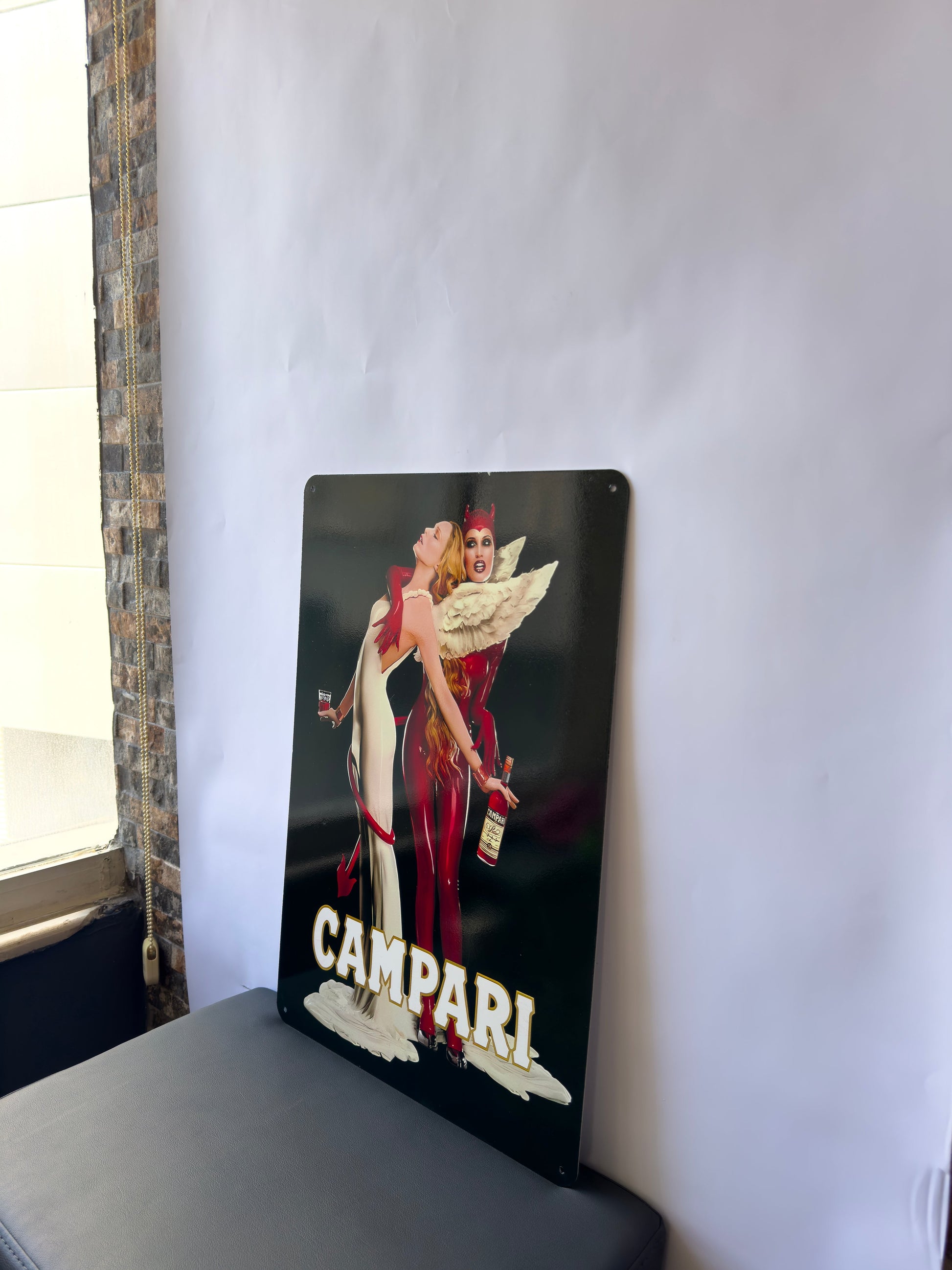 Campari Devil & Angel Metal Tabela