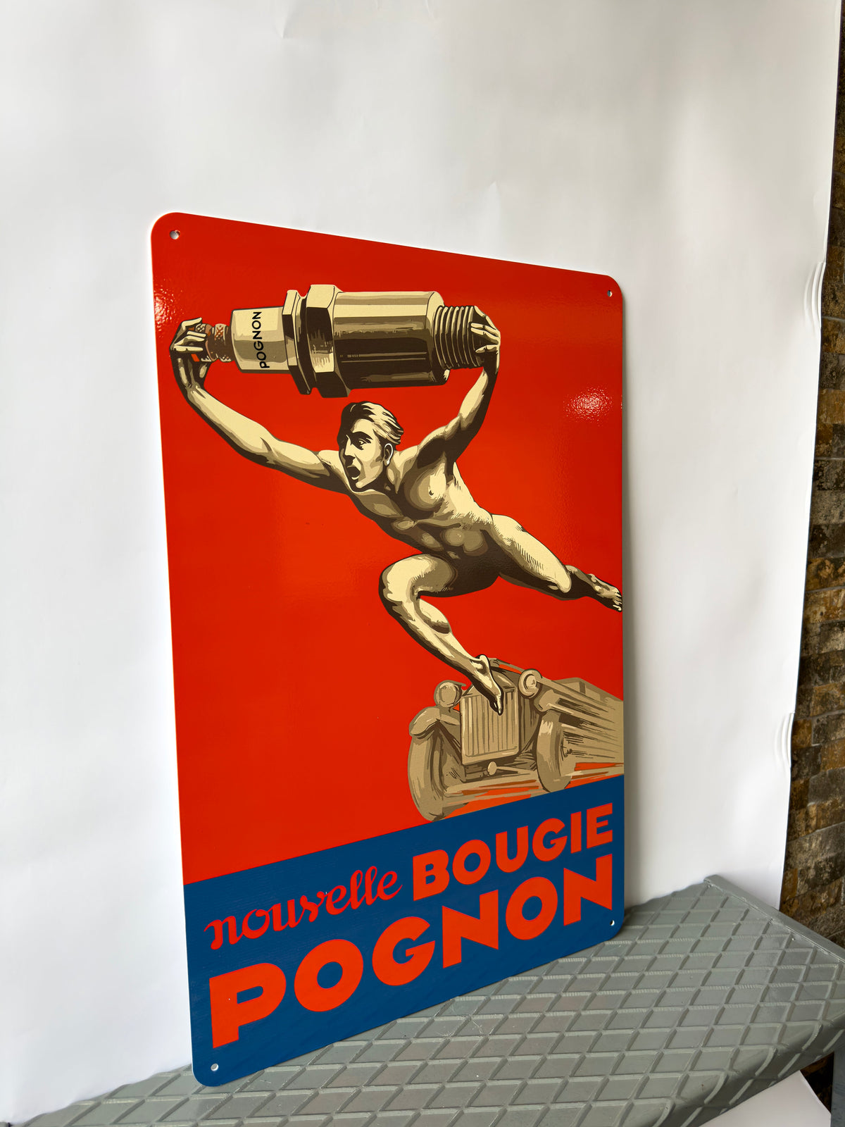 Bougie Pognon - Garage Metal Tabela