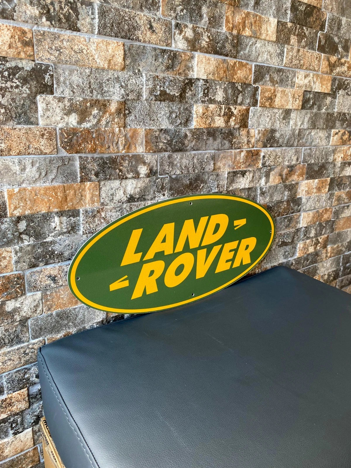 1948 Land Rover Oval Emblem Metal Tabela
