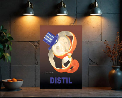 Distil Orange Peel Figure with Top Hat Metal Tabela