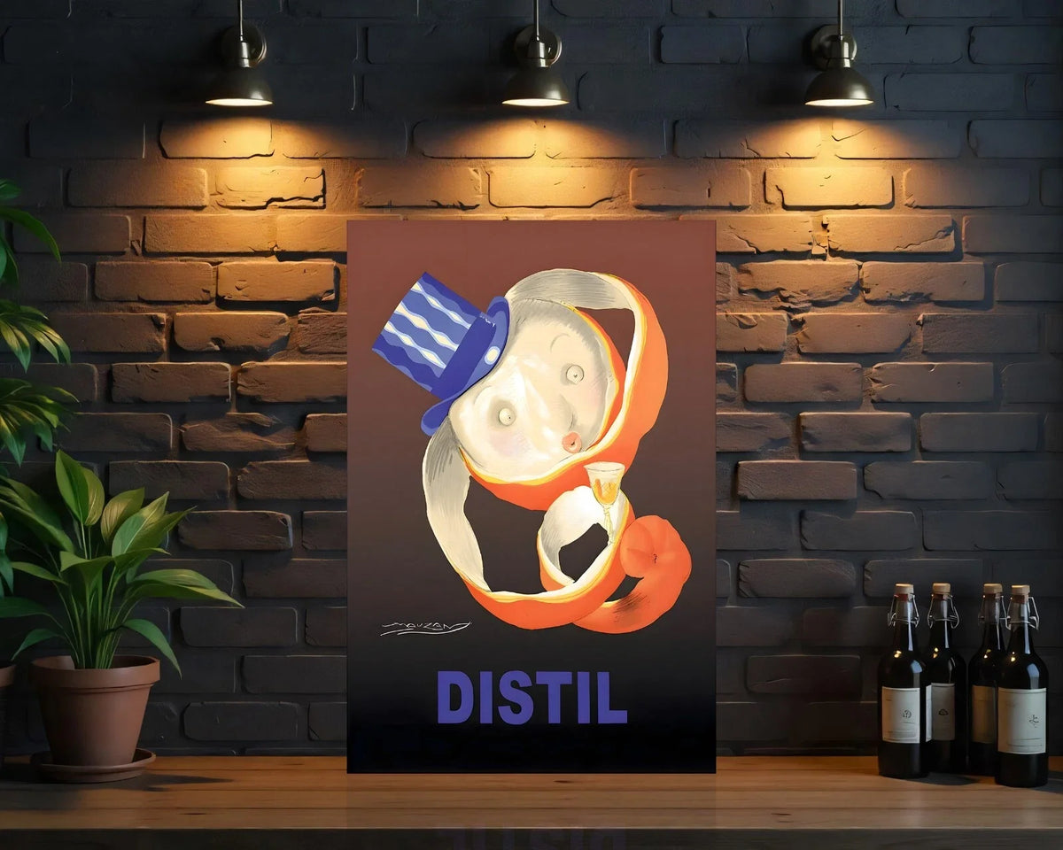 Distil Orange Peel Figure with Top Hat Metal Tabela