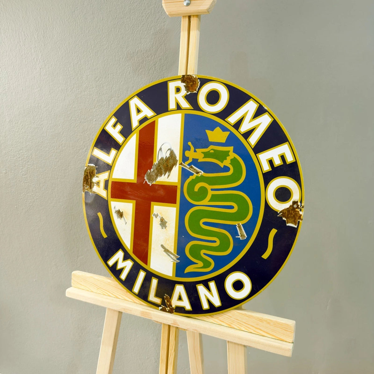 Alfa Romeo Milano Rusty Logo Metal Tabela