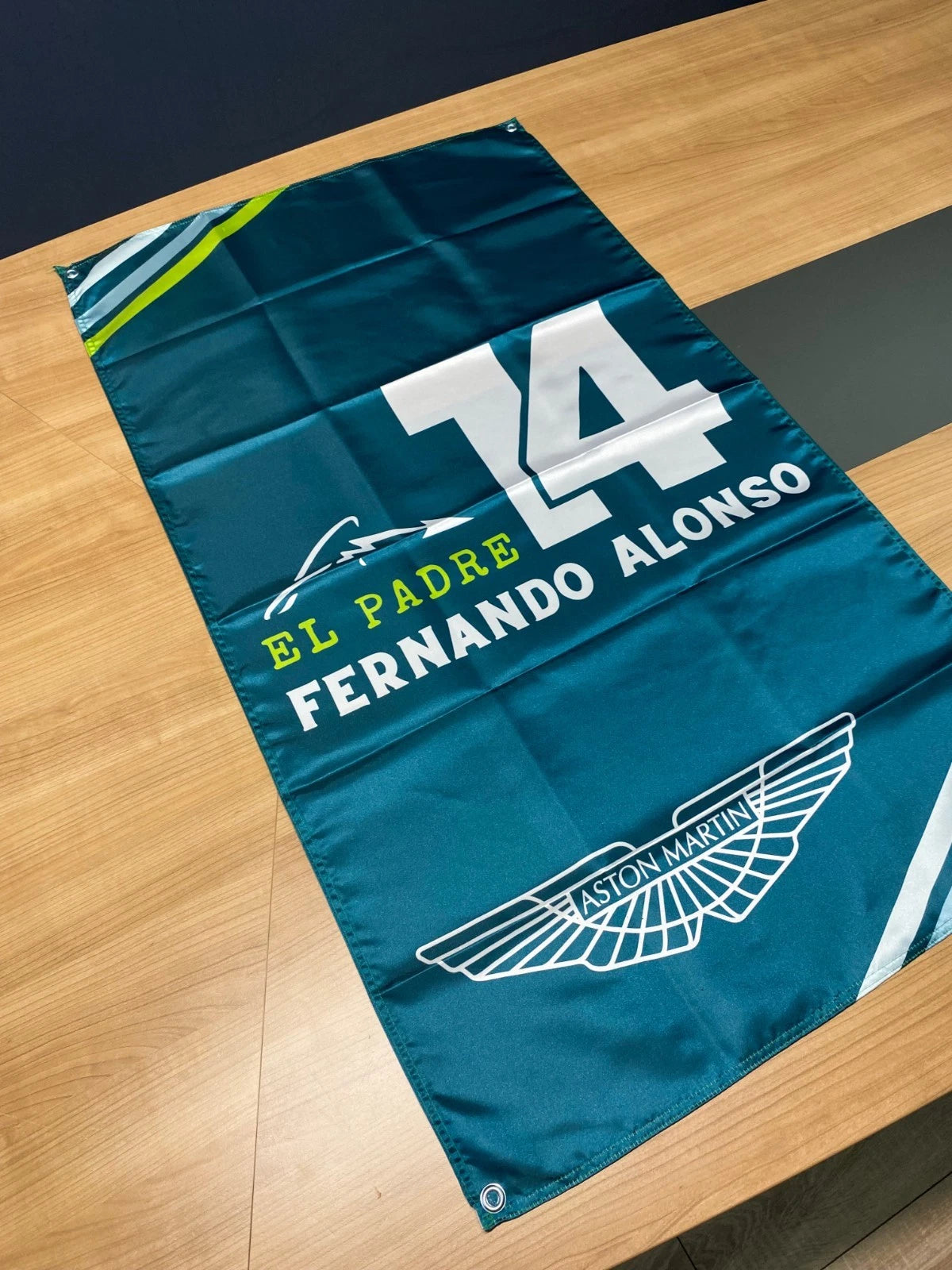 Aston Martin Fernando Alonso - El Padre Flama