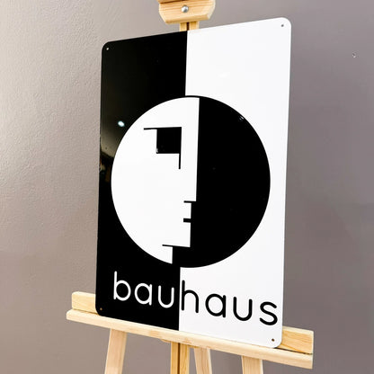 Bauhaus - Minimalist Modern Art Metal Tabela