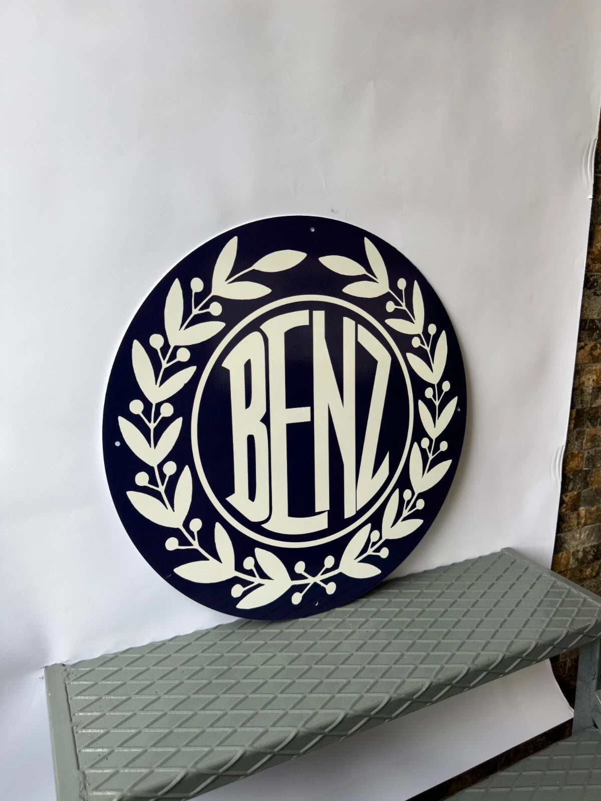BENZ Laurel Emblem Metal Tabela