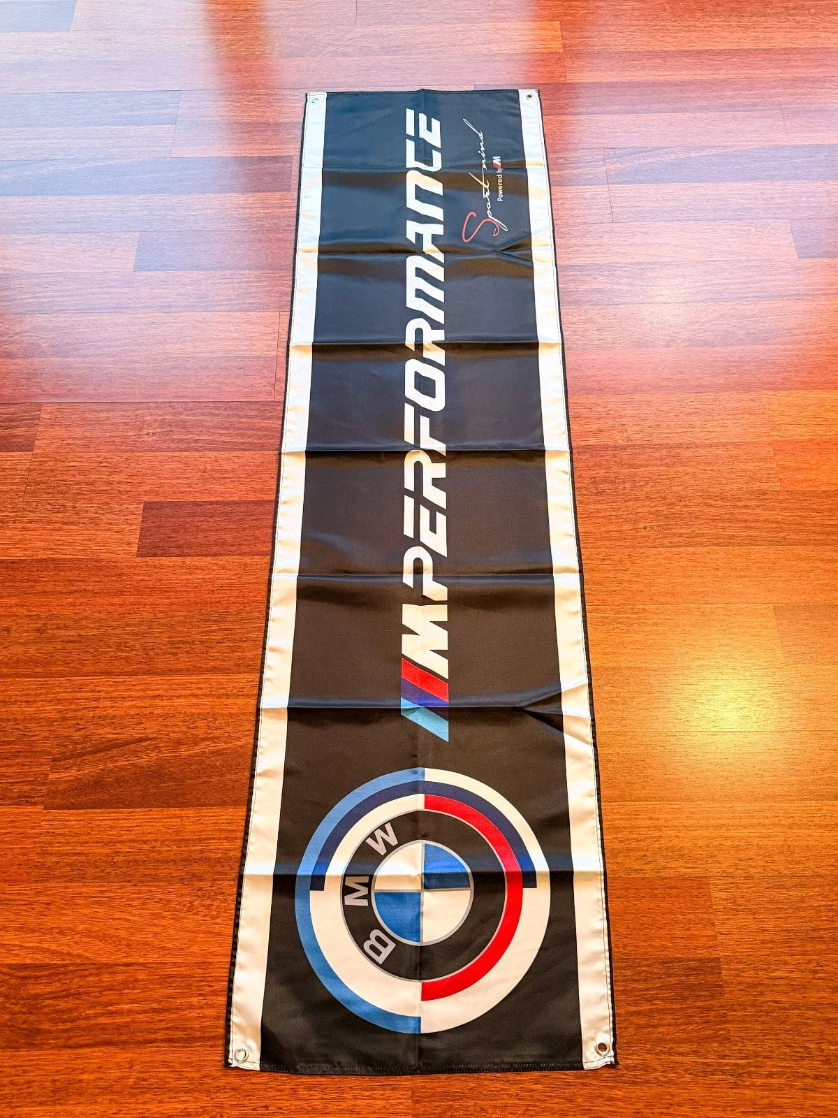 BMW M Performance Signature Flama