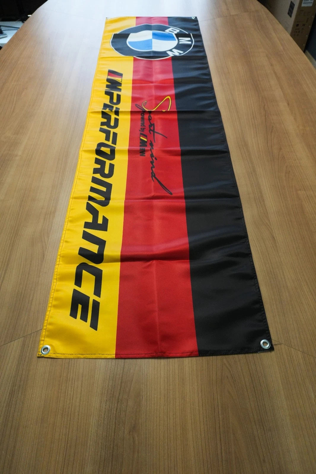 BMW M Performance Signature Flama