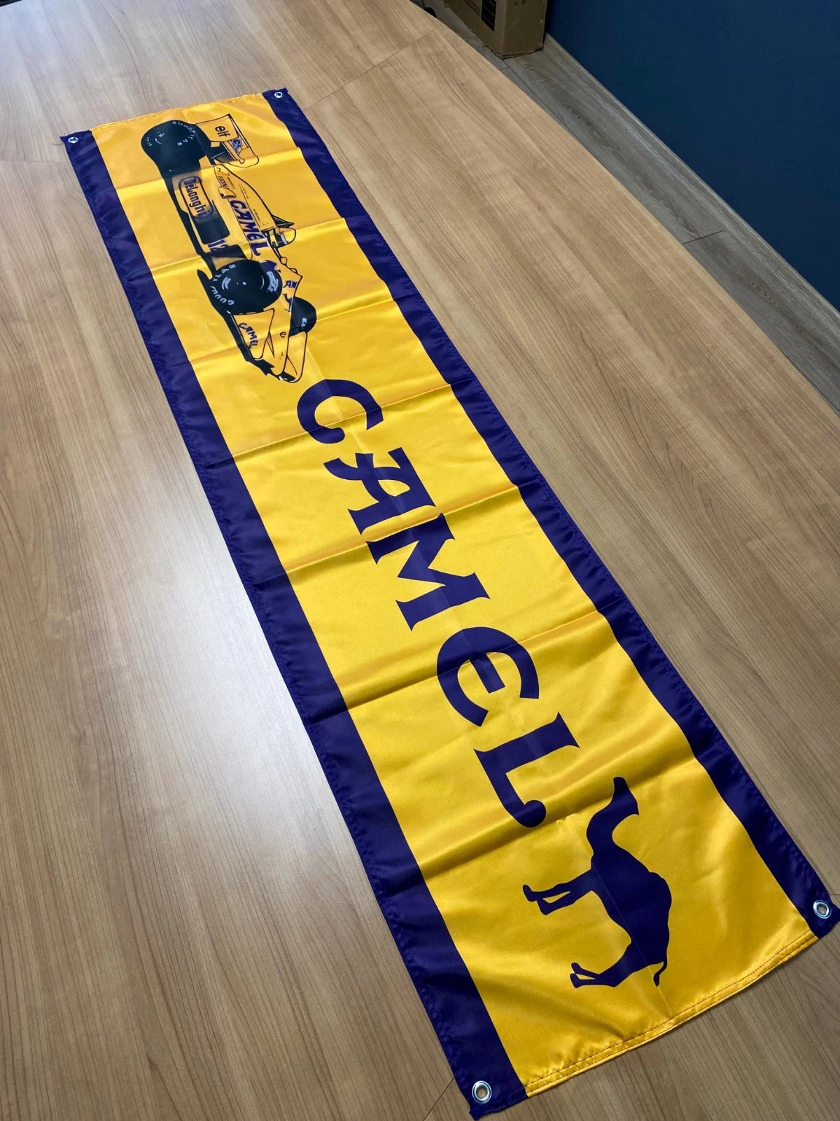 Camel Lotus Renault F1 Flama
