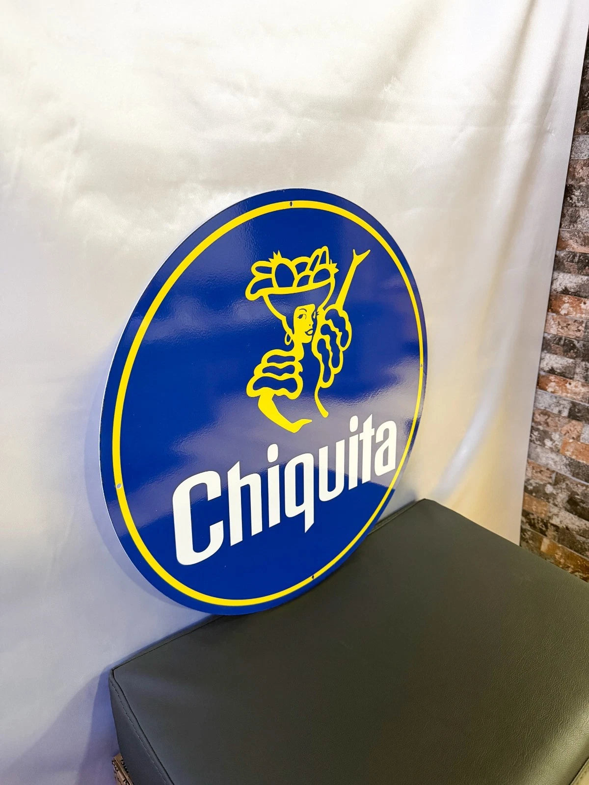 Chiquita - Fruit Advertising Metal Tabela
