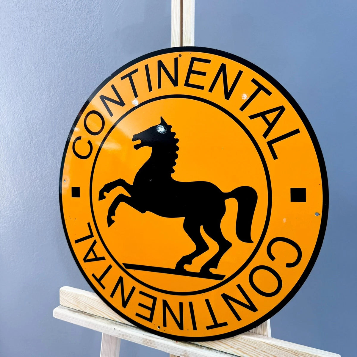 Continental Horse Logo Metal Tabela