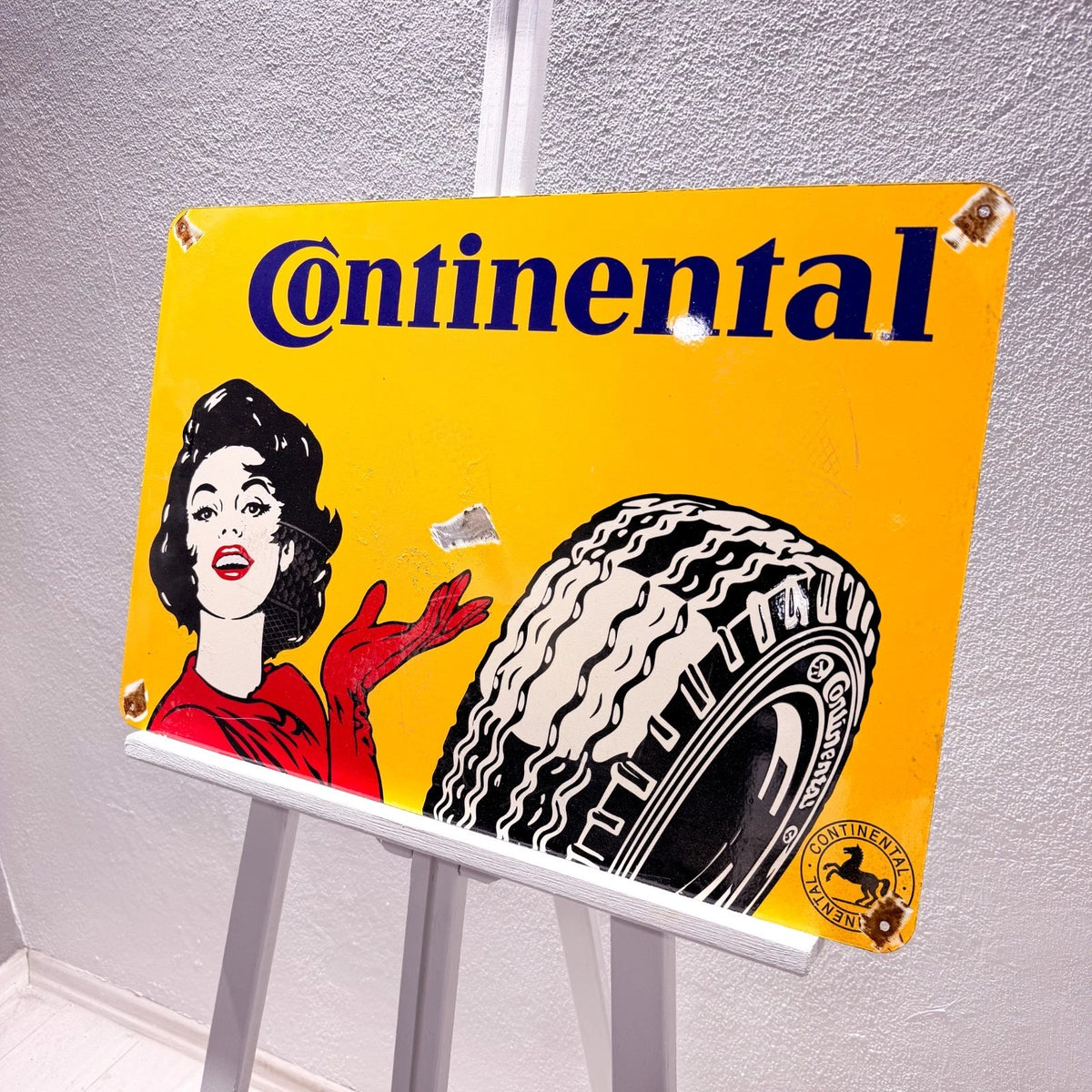 Continental Rusted Tire Advertising Metal Tabela