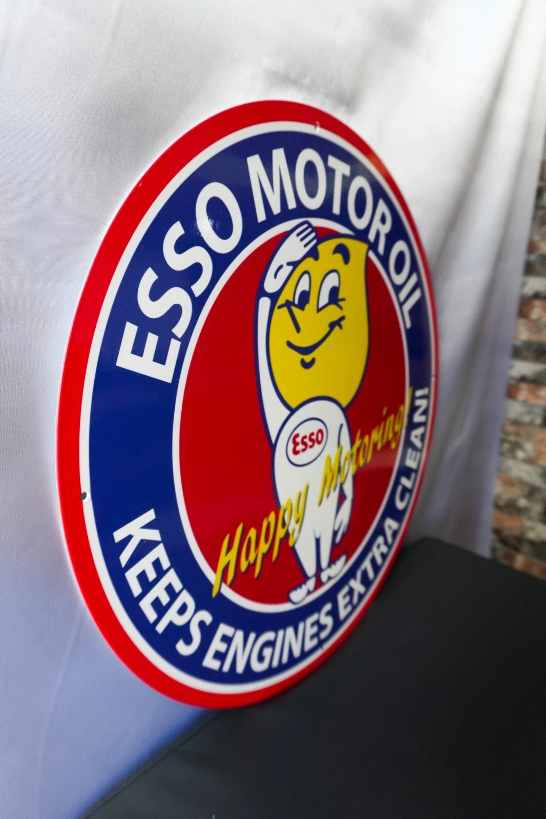 Esso Motor Oil - Happy Motoring! - Oil Drop Mascot - 19.7 Metal Tabela
