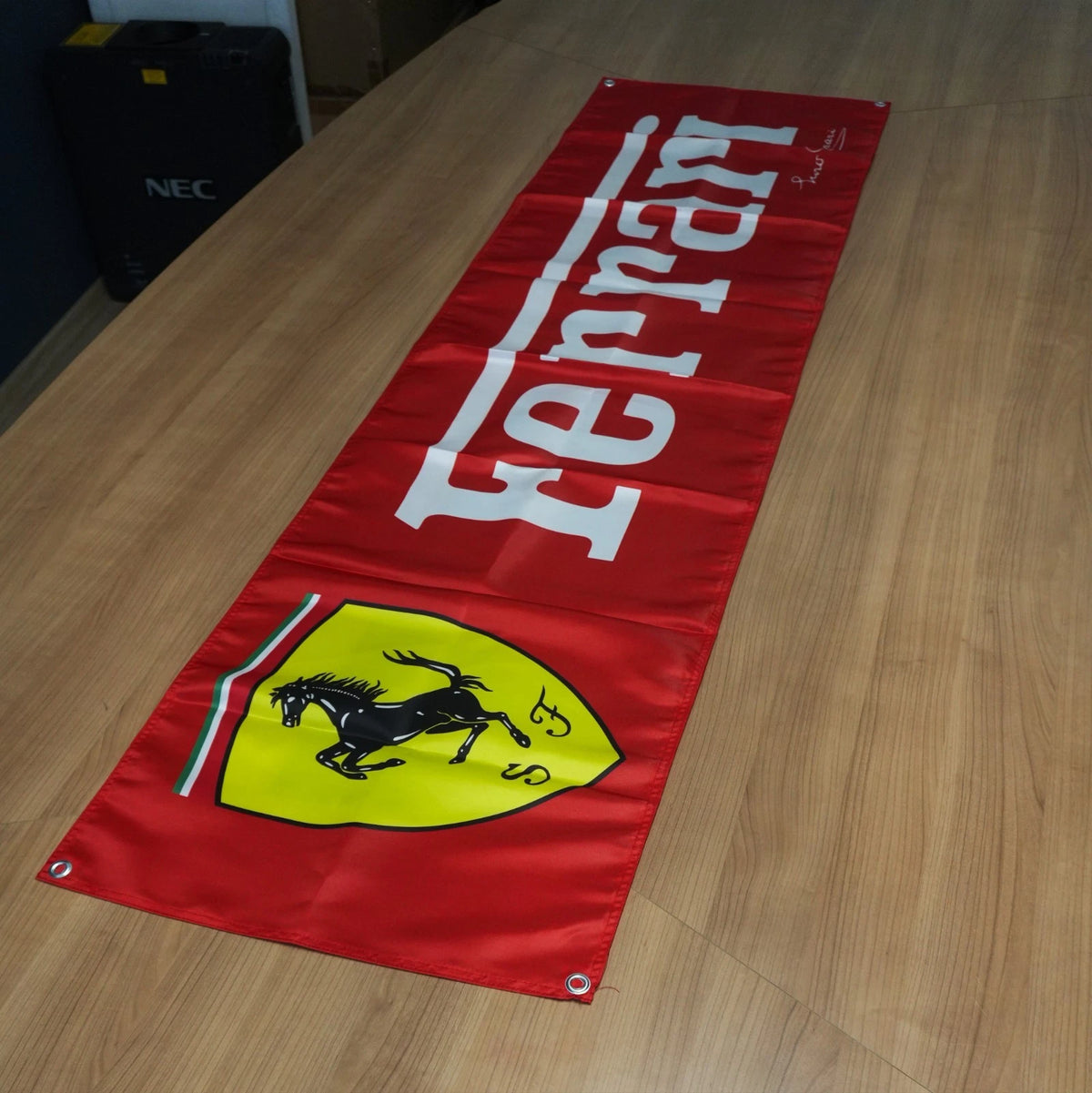 Ferrari Rosso Corsa Flama