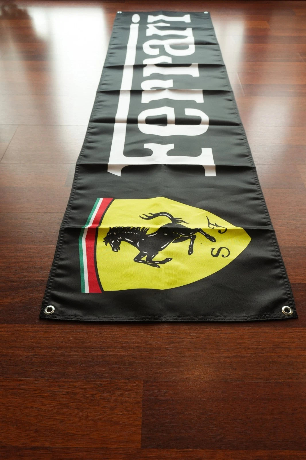 Ferrari Scuderia Flama