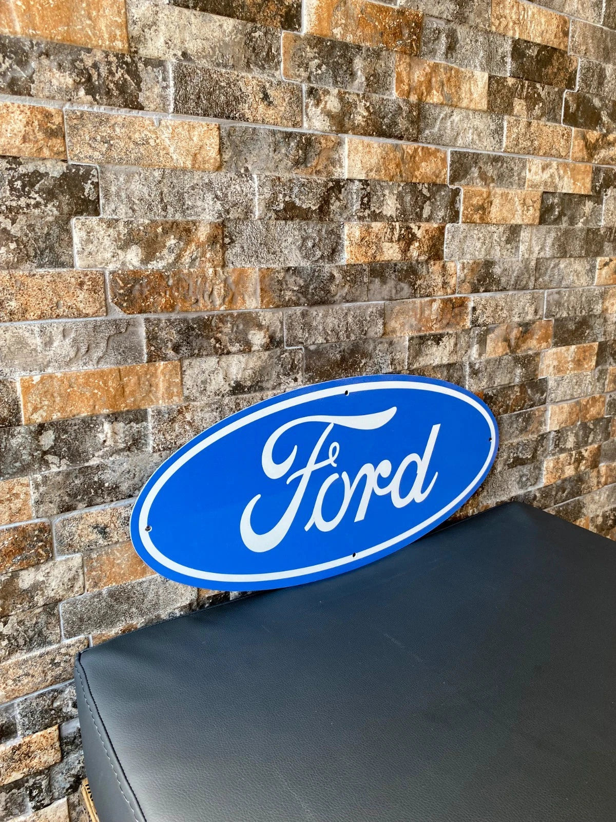 Ford Oval Emblem - Heritage Metal Tabela
