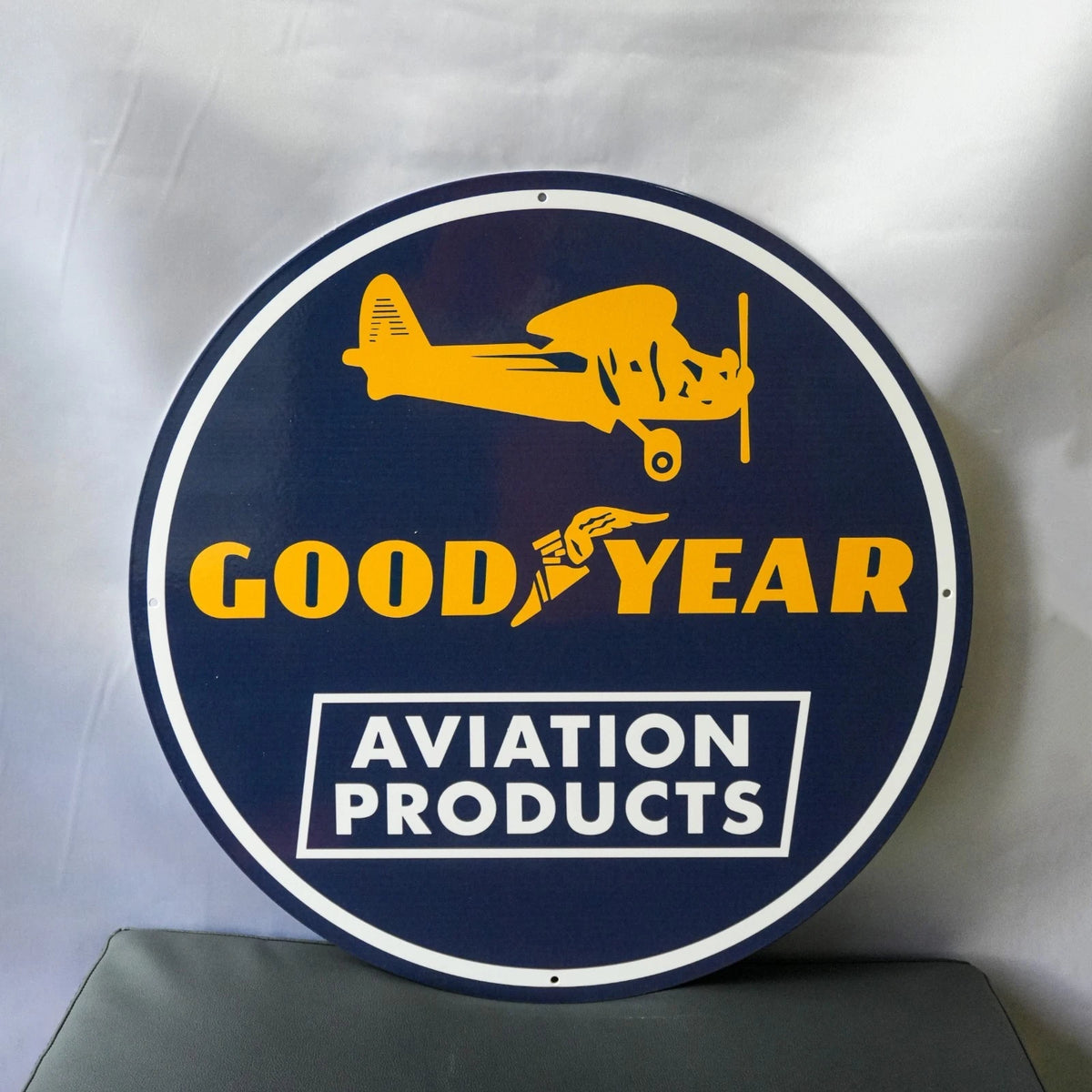 Goodyear Aviation Products -Wingfoot Plane Metal Tabela