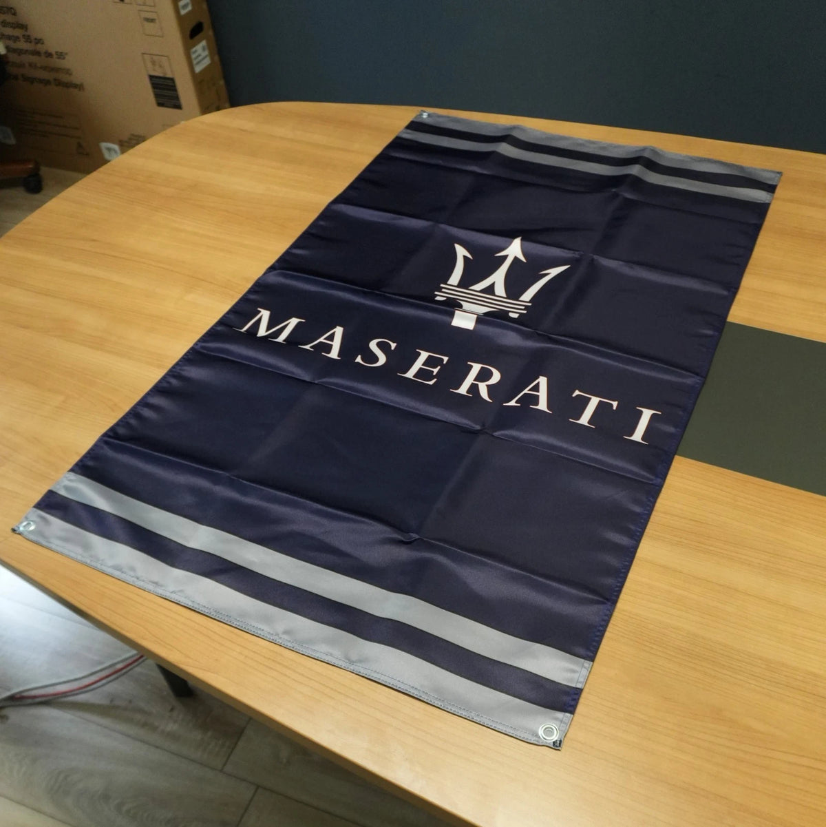 Maserati Trident Silver Flama