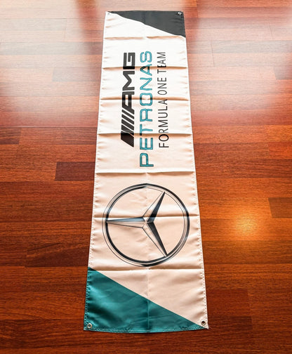 Mercedes AMG Petronas Formula One Team Vertical Flama