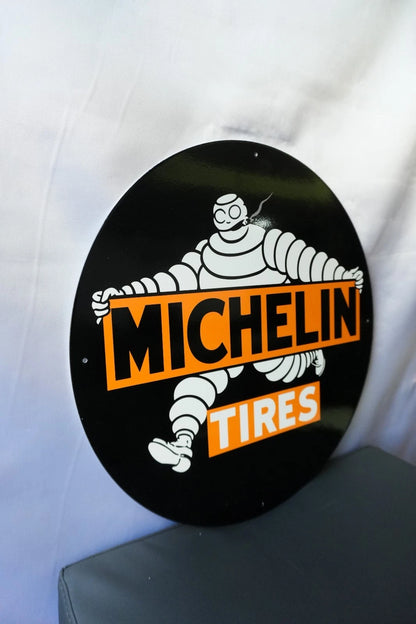 Michelin Tires - Bibendum Running Metal Tabela
