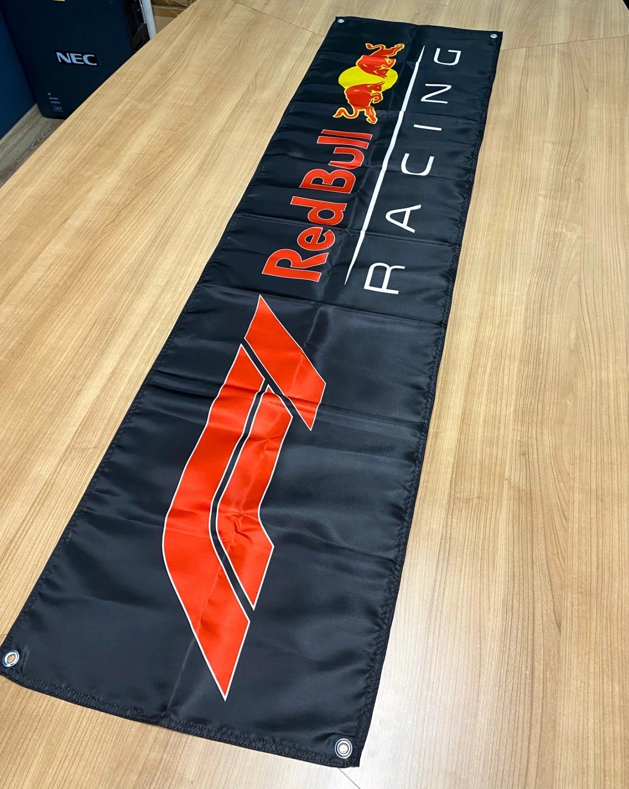Red Bull Racing - Formula One Team Flama