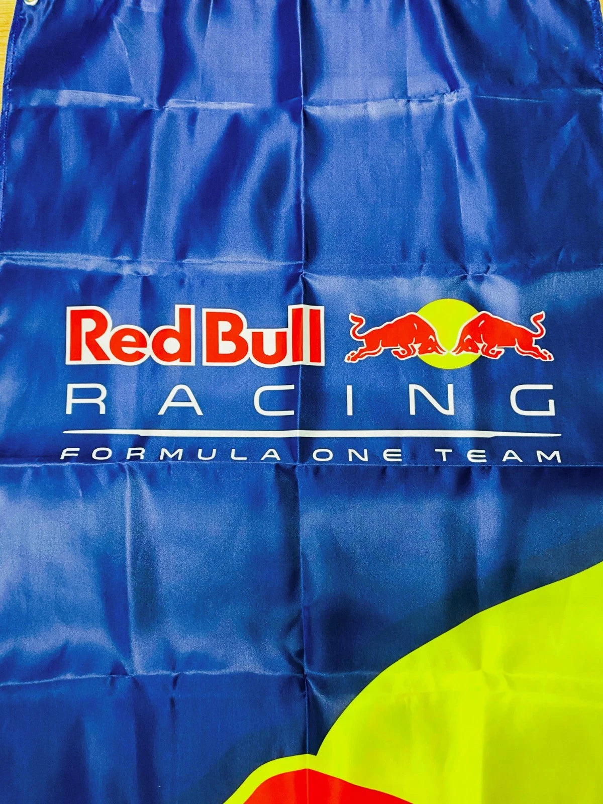 Red Bull Racing - Formula One Team Flama