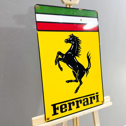 Rusted Ferrari Prancing Horse Metal Tabela
